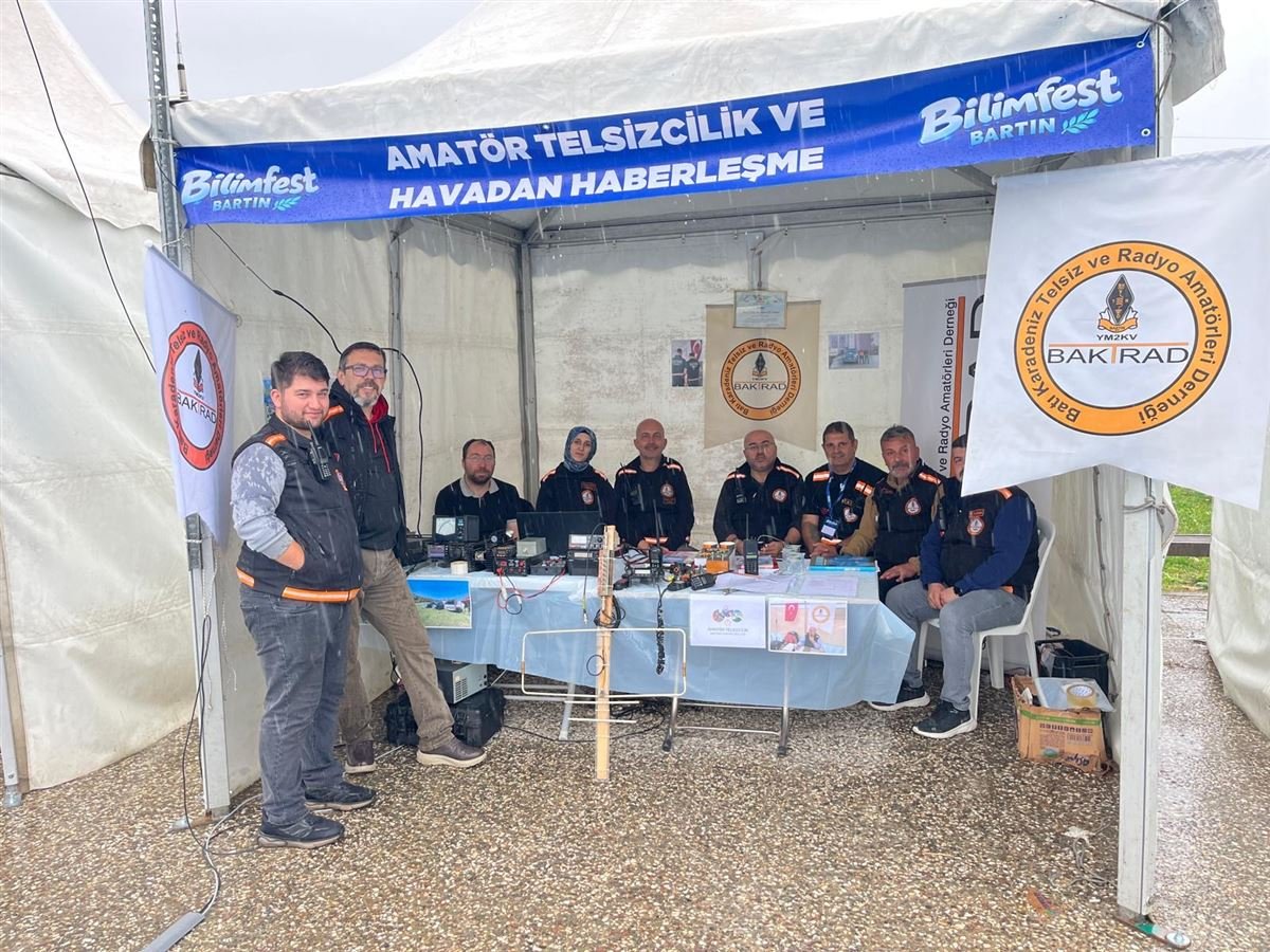 BAKTRAD Bilimfest Bartın'da: Amatör Telsizcilik Standına Yoğun İlgi